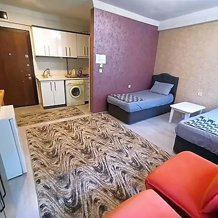 Pasha Deluxe